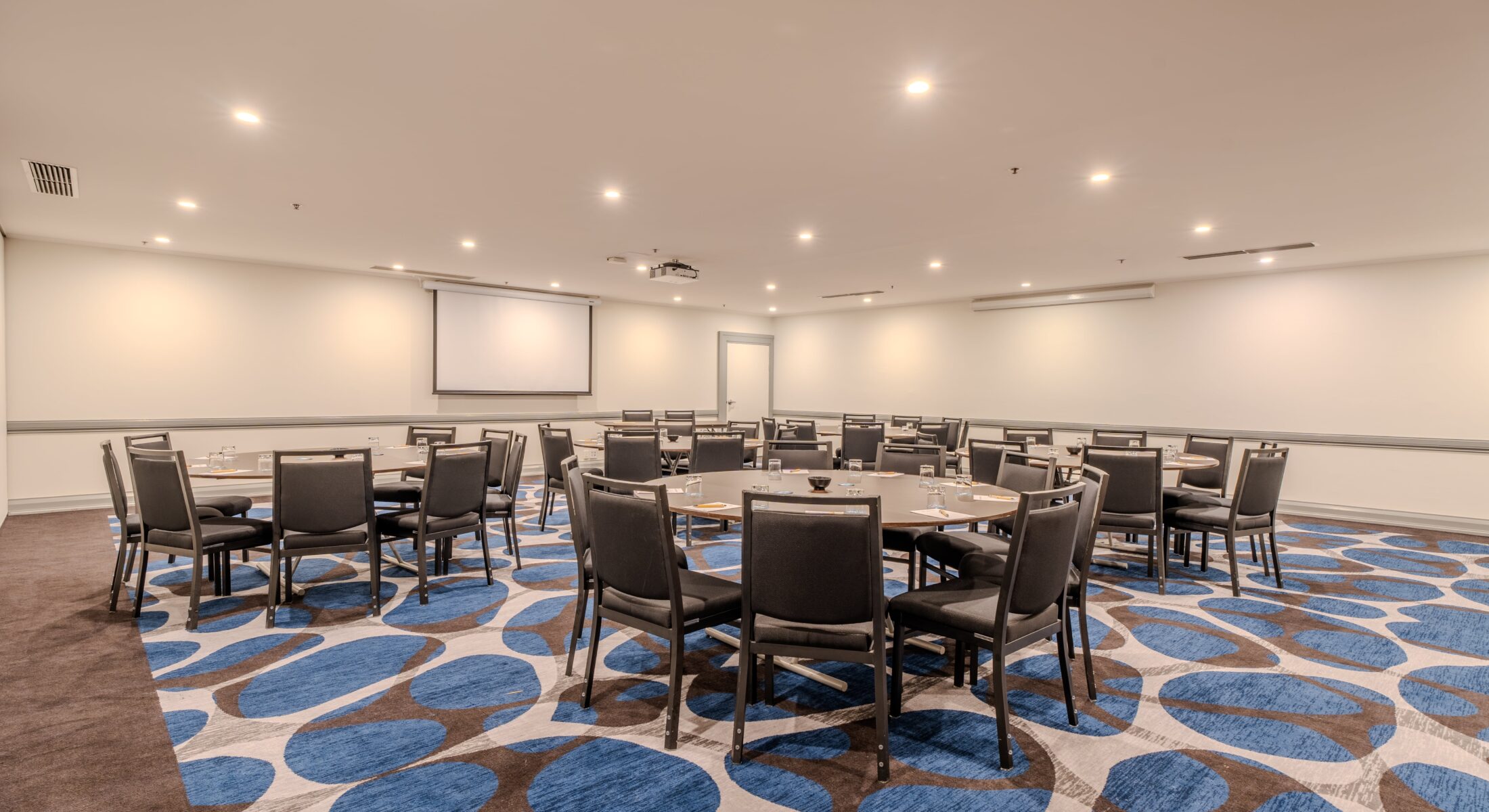 Bluewater 1 Meeting Room